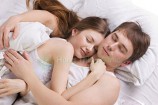 Mang thai tháng đầu có quan hệ được không?